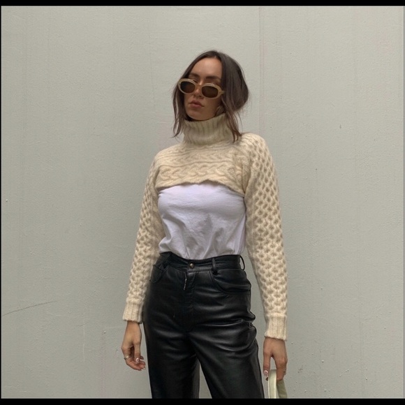 Zara scarf sweater - new without tags - Picture 2 of 2